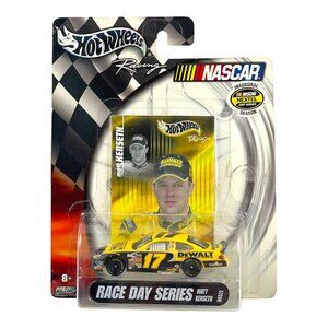 Hot Wheels Nascar Race Day Series #17 Matt Kenseth Dewalt
